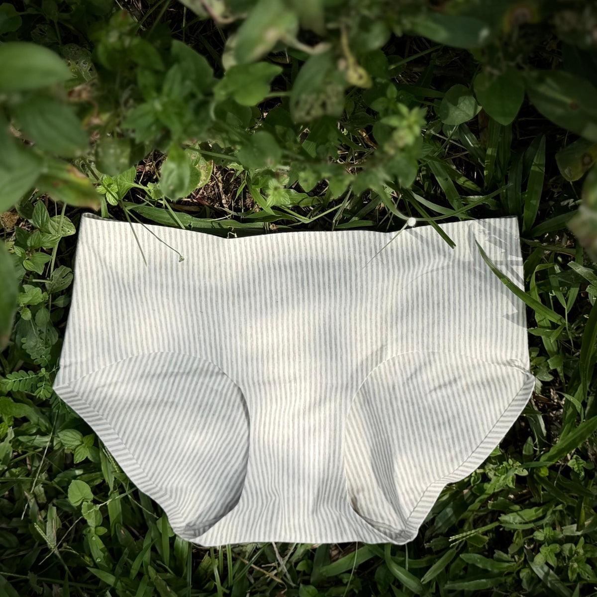 SEAMLESS HIPSTER